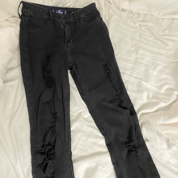 Hollister high rise crop Jean - Picture 1 of 2